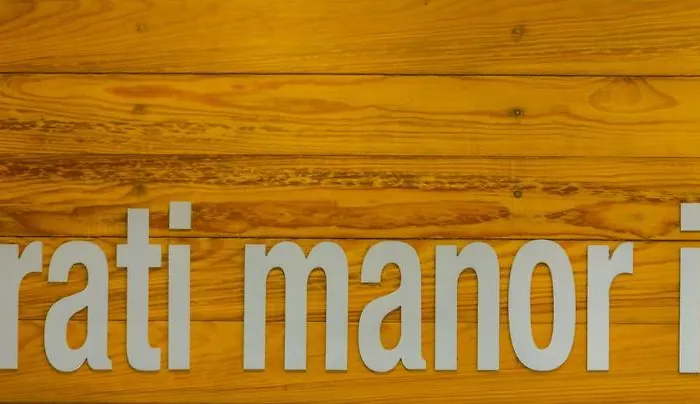Harati Manor 3*